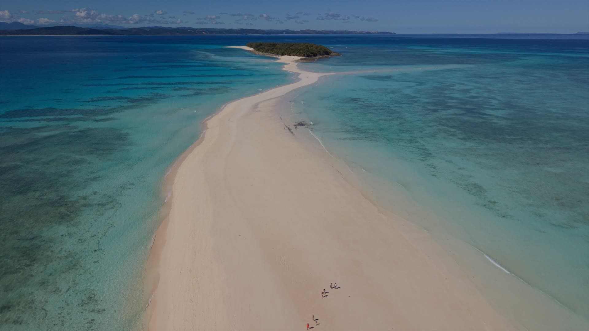 Nosy Iranja · banc de sable